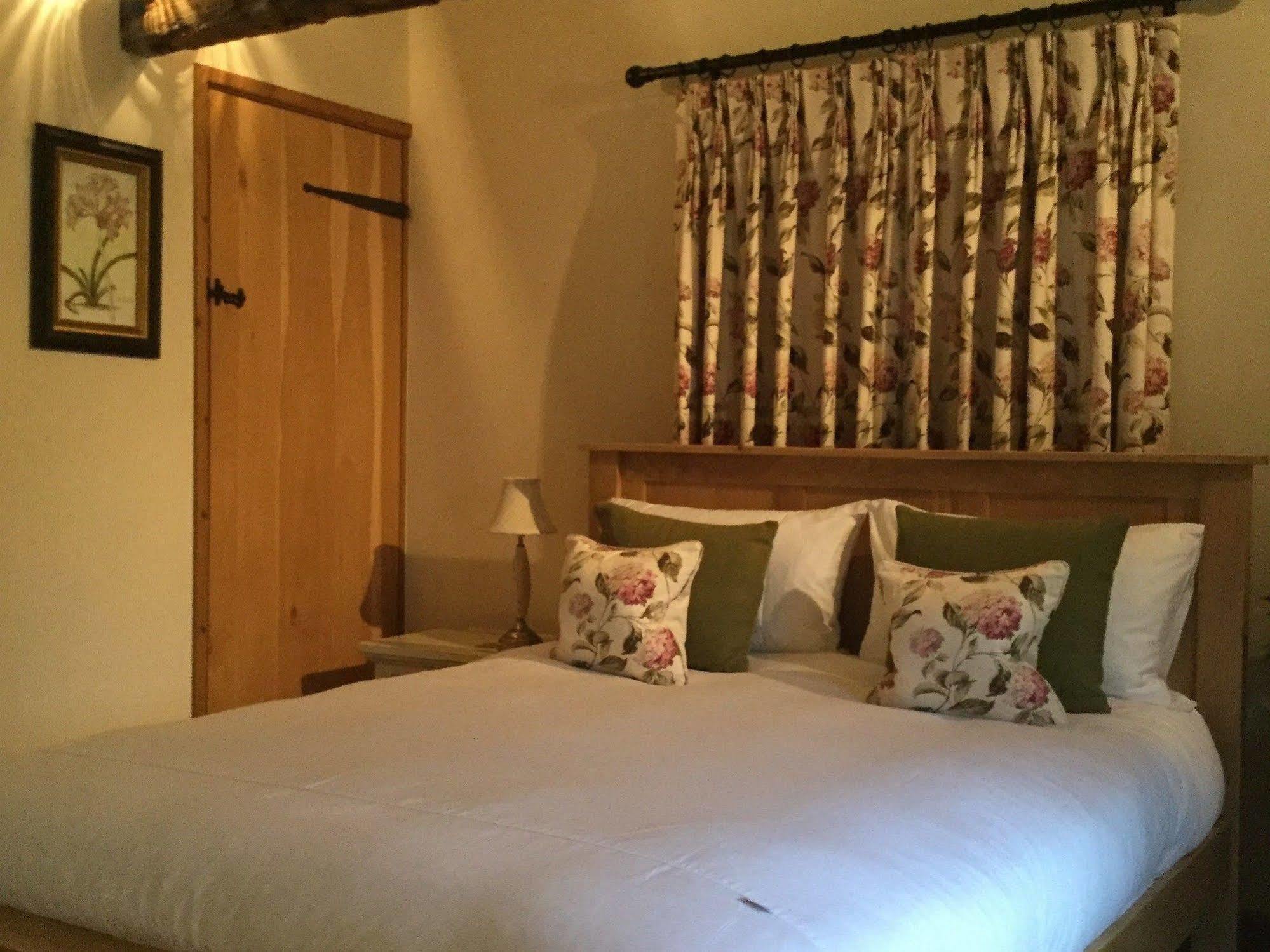 Manor Farm-Mk Self-Contained Serviced Accommodation Milton Keynes Exterior photo