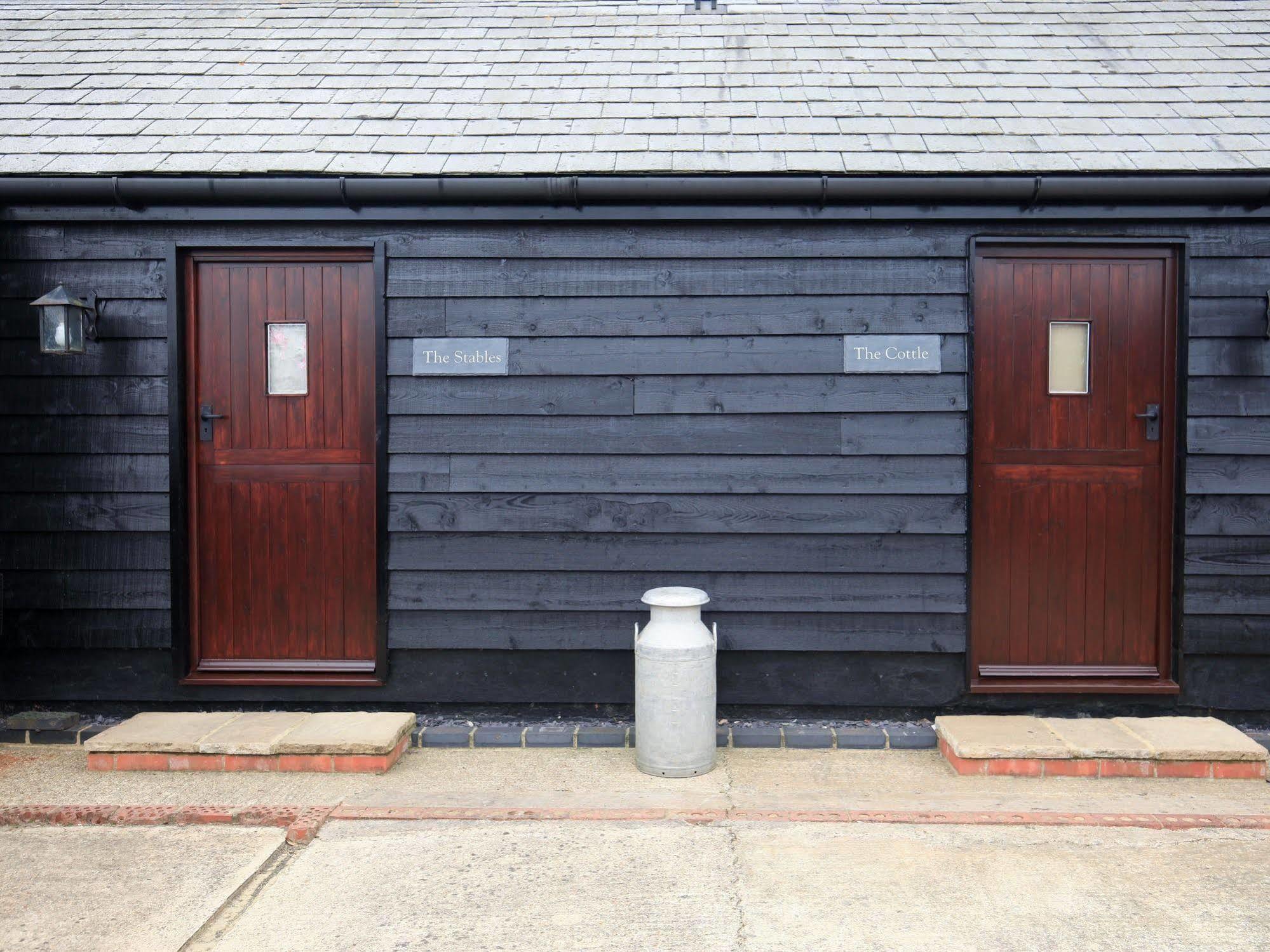 Manor Farm-Mk Self-Contained Serviced Accommodation Milton Keynes Exterior photo